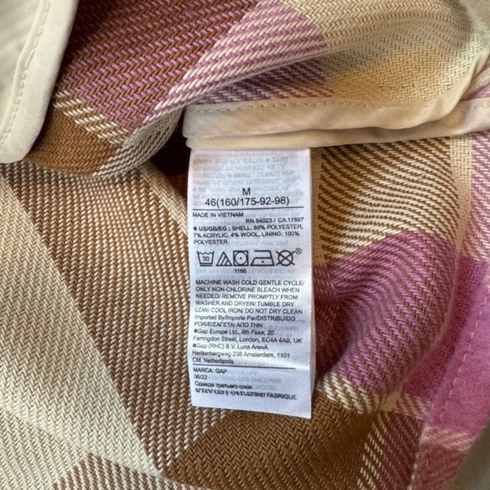 NWT GAP Plaid Shacket - Picture 7 of 7